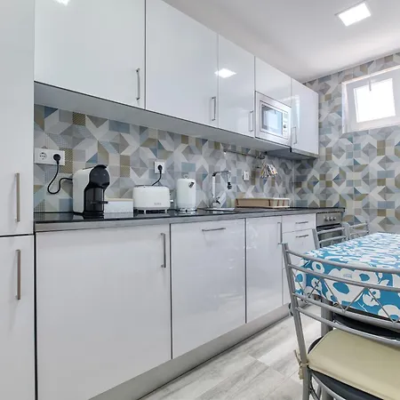 Portucale ! Santa Clara Terrace & Jacuzzi Apartamento *