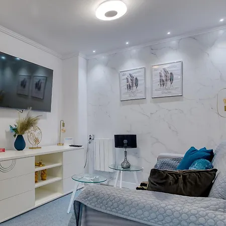 Apartamento Portucale ! Santa Clara Terrace & Jacuzzi Lisboa